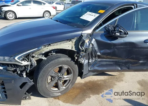 2021 Kia K5 Lxs z USA, uszkodzony, nr VIN 5XXG14J23MG018564